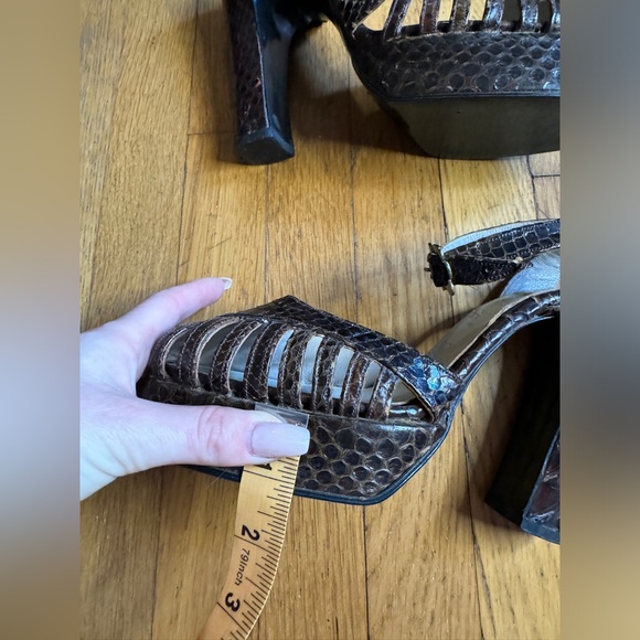 70s Vintage Terry De Havilland SnakeSkin Platform Pumps Sz 6.5 - Picture 14 of 16
